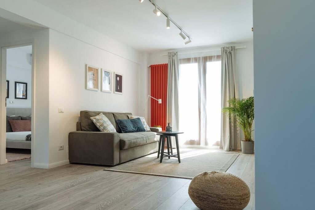 Апартаменти Sunny 2Br Flat - Old Town View Бухарест Екстер'єр фото
